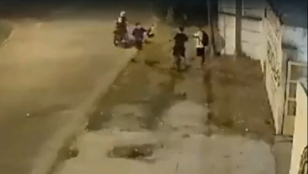 La violencia no cesa en Rosario: le gatillaron a dos jóvenes cuando ...