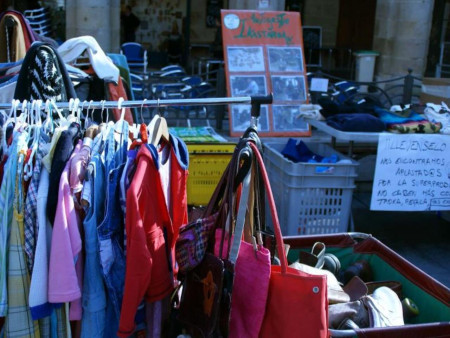 En Santo Tomé vuelve el trueque como en el 2001