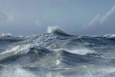 Por la muerte de correntinos reclaman enfermeros en buques pesqueros que navegan el Mar Argentino